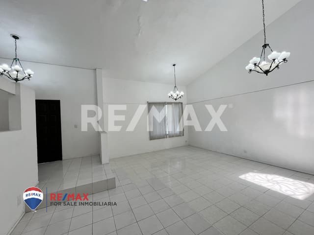 Venta de casa en Lomas de Cuernavaca, Temixco, Morelos...Clave 5116