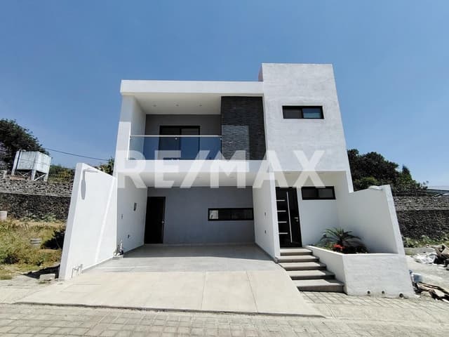 Venta de casa Nueva, Col. Maravillas, Cuernavaca, Morelos...Clave 5122