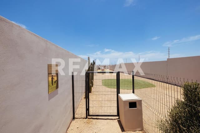 CASA CORTES CAMINO DEL MAR 136