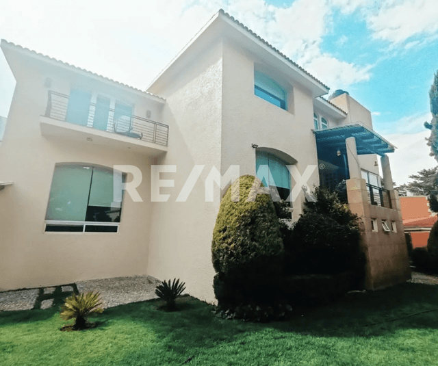 Venta Casa en Lomas de Valle Escondido