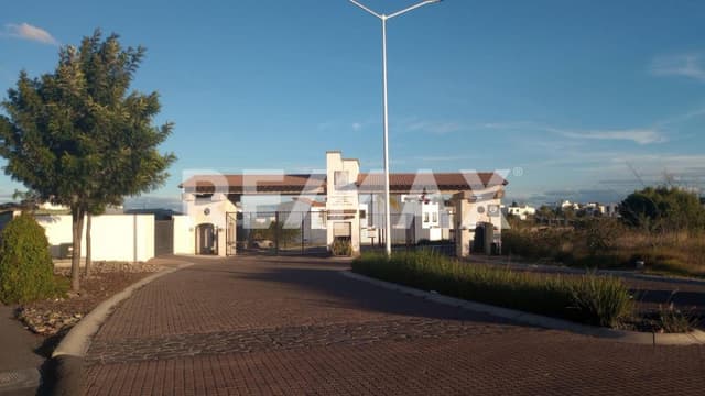 Terreno en VENTA en Ciudad Maderas, Querétaro.