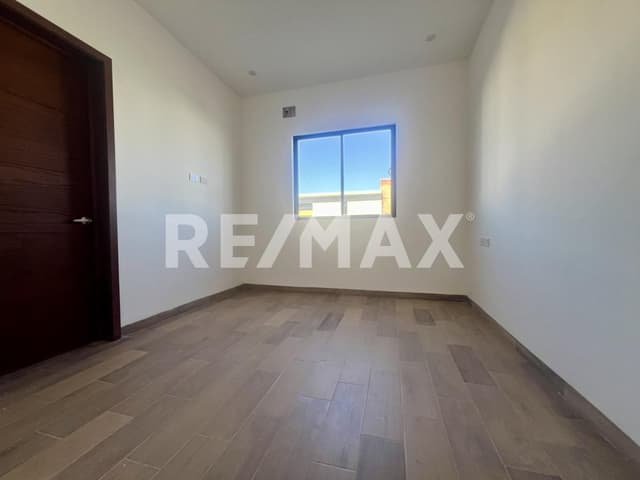 CASA EN VENTA EN LOS VIÑEDOS