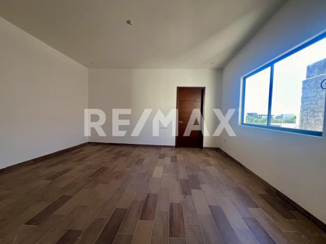 CASA EN VENTA EN LOS VIÑEDOS