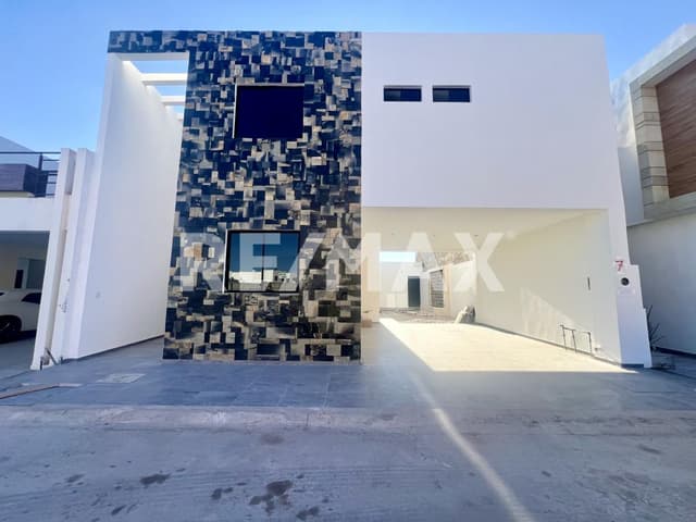 CASA EN VENTA EN LOS VIÑEDOS