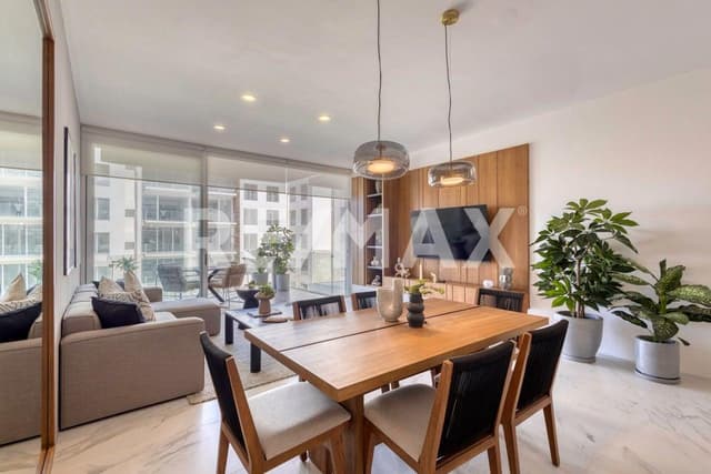 Marea, Cormoran Av. Paseo del Pescador 403