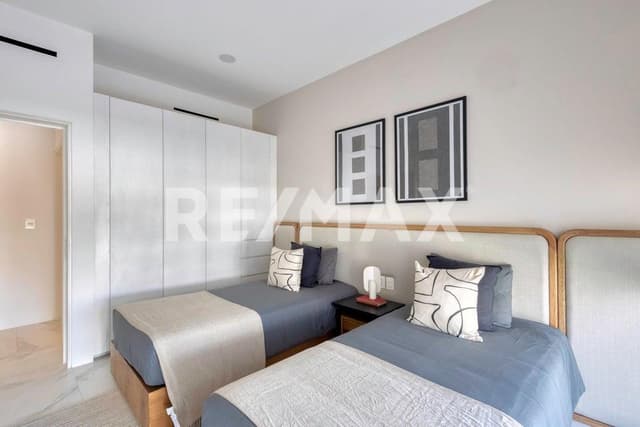 Marea, Cormoran Av. Paseo del Pescador 403