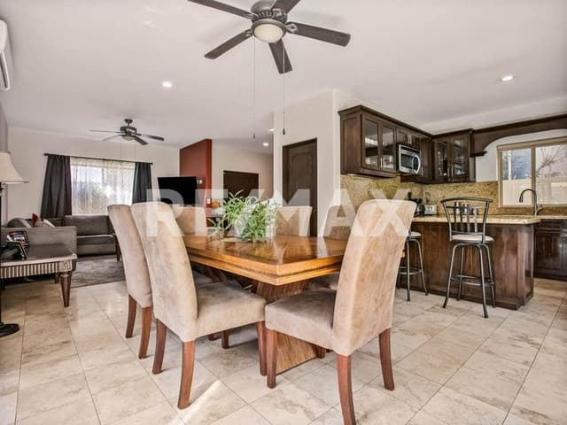 Ventanas 2B 96, Cabo Corridor