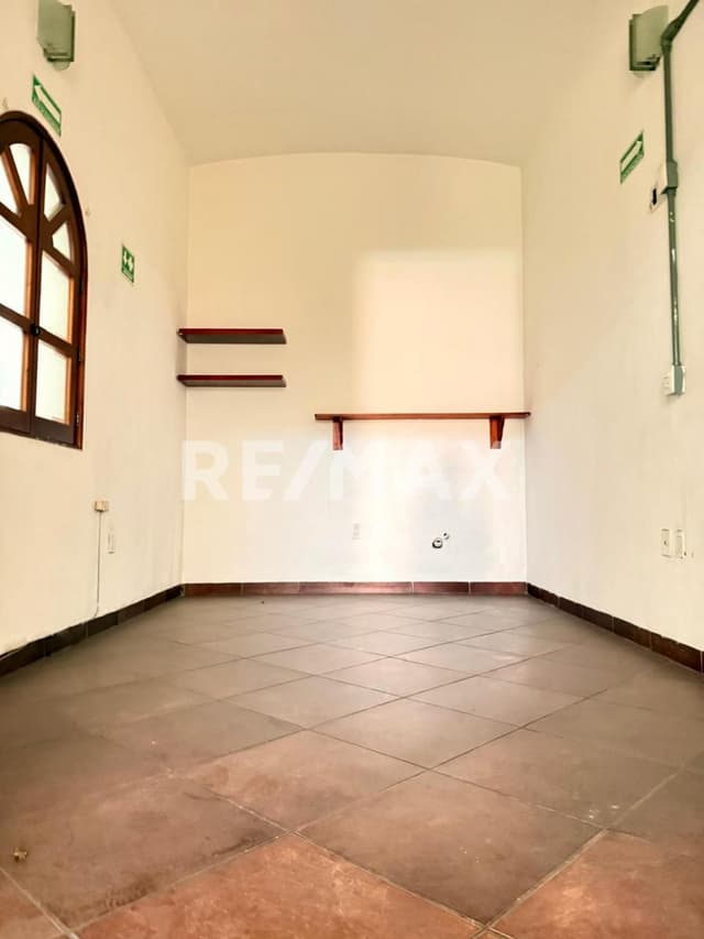 LOCAL COMERCIAL EN AV. JUÁREZ