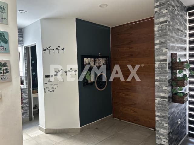 CASA EN VENTA CON BAÑO COMPLETO EN PB