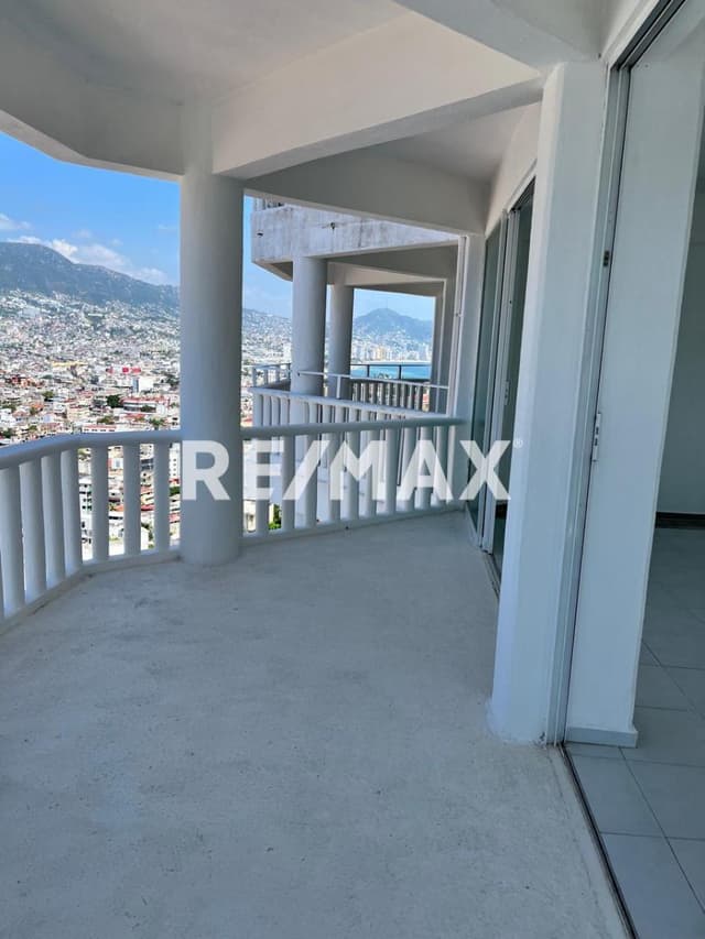 VENTA DE DEPARTAMENTO CON VISTA A LA QUEBRADA.