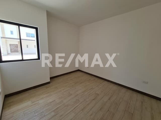 CASA EN VENTA EN ALTOZANO LA NUEVA LAGUNA