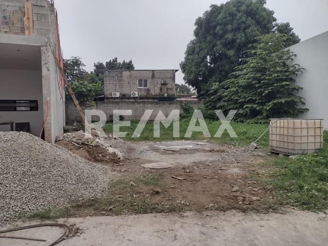 TERRENO EN VENTA