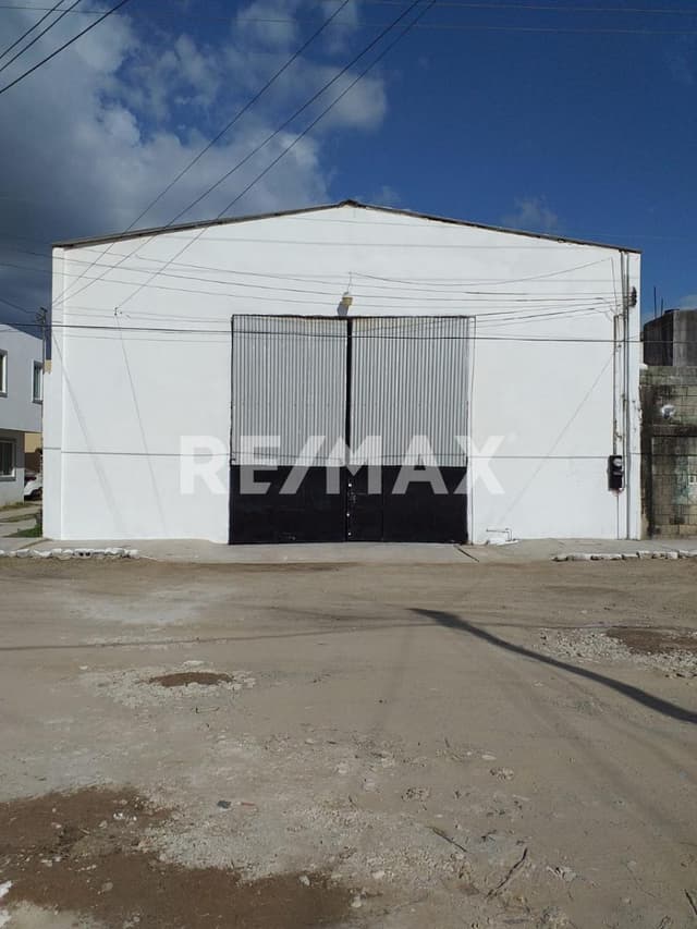 EN VENTA BODEGA COMERCIAL