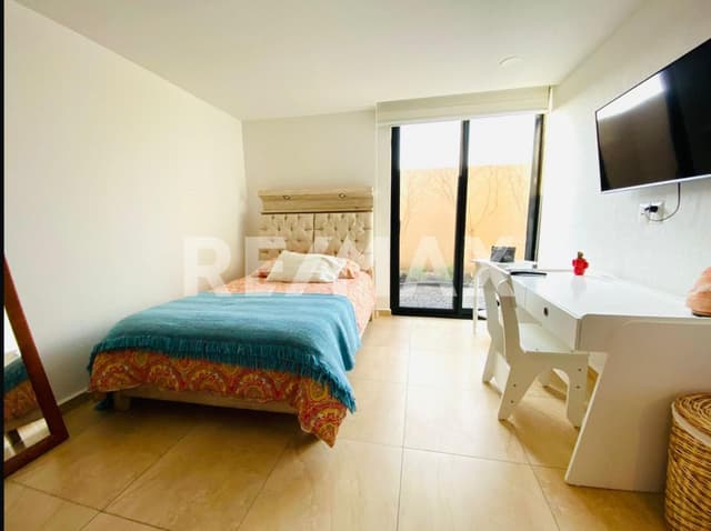 RCR CASA RENTA AMUEBLADA ZAKIA EL MOTIVO