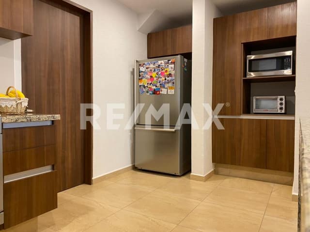 RCR CASA RENTA AMUEBLADA ZAKIA EL MOTIVO