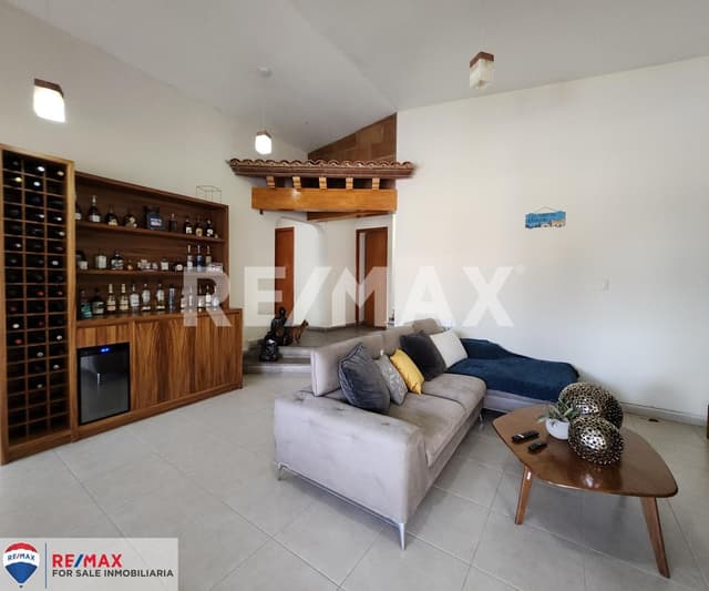 Venta de casa sola, Fracc. Junto al Río, Temixco, Morelos...Clave 5454