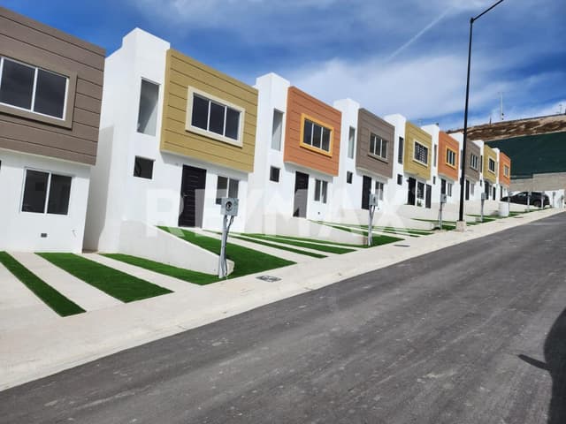 CASA EN VENTA, EN PANAMERICANO, TIJUANA B.C.