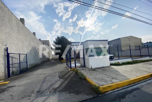 Bodega - Industrial en Renta - 5