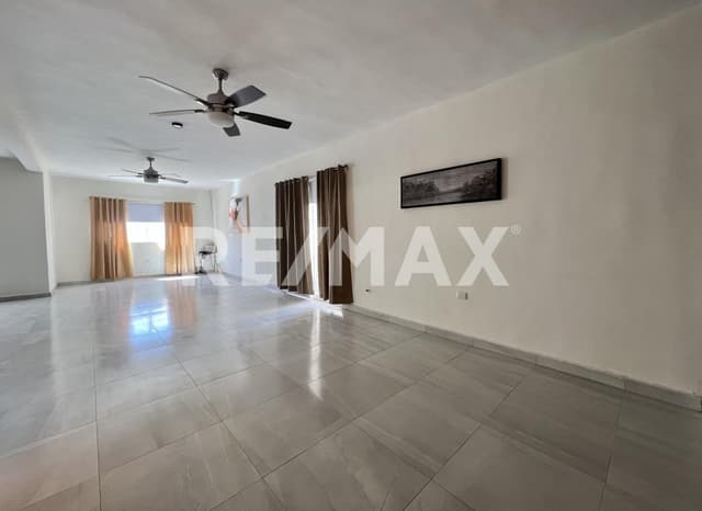 CASA EN RENTA EN HACIENDA DEL ROSARIO