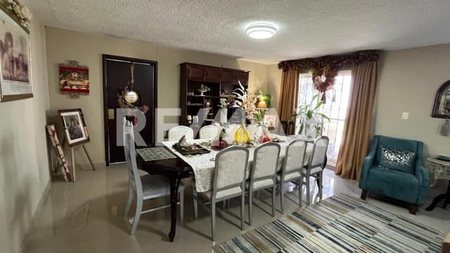 Casa en venta Col. Lomas de Rosales