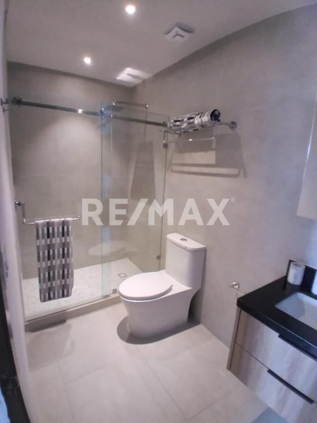 CONDOMINIO FRENTE AL MAR.