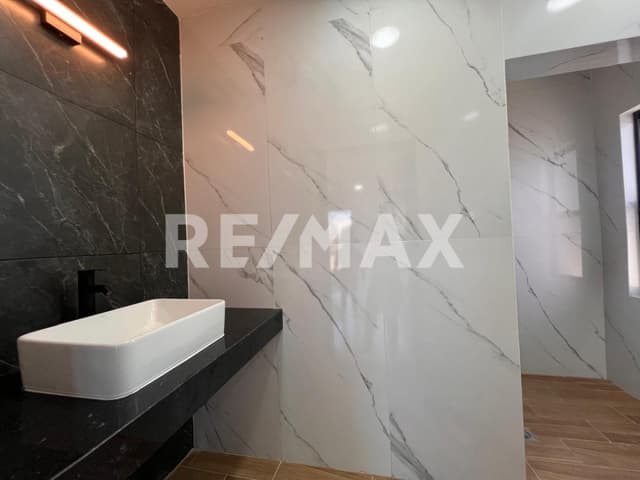 Casa en venta Col. Flores