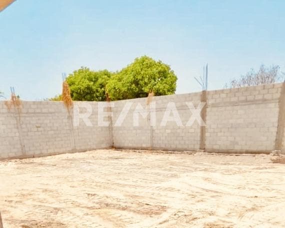 Terreno 400 m² en Xochitepec, Morelos con construcción en obra negra...Clave 5607