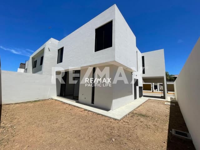 CASA EN VENTA EN RESIDENCIAL ALTABRISA 1813