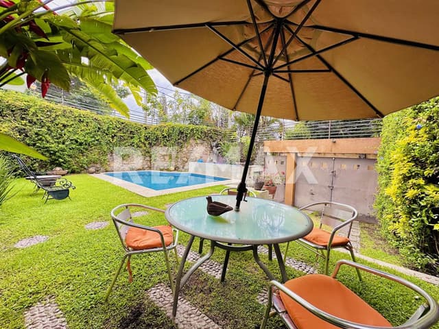 Renta de casa sola en Lomas de la Selva, Cuernavaca, Morelos...Clave 5626