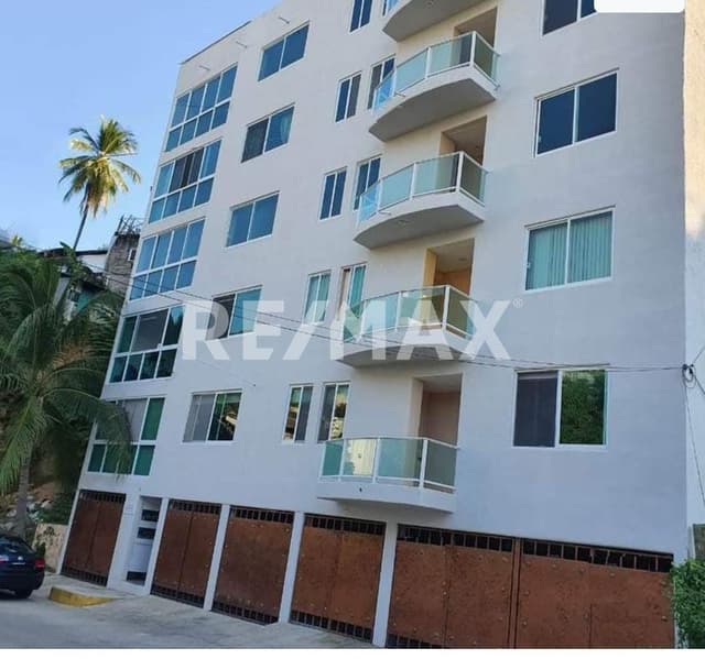 Departamento en Costa Azul, ACapulco amplio con elevador directo, alberca y excelente ubicación