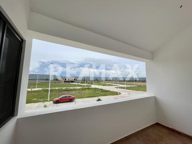 CASA EN VENTA EN LAS CALZADAS