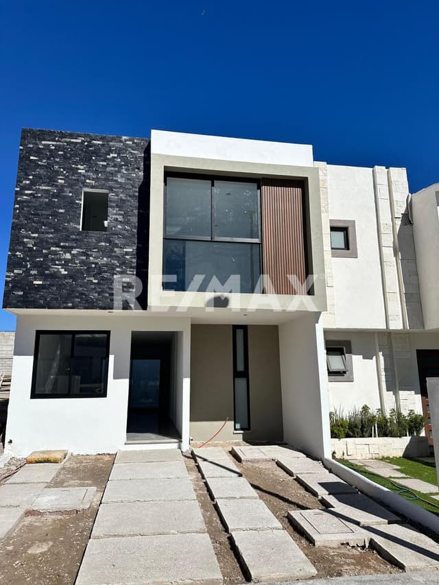 VENTA CASA CAPITAL SUR