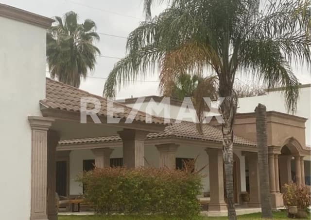 Casa en Venta en Hacienda Campestre Real, frente a La Presa, Santiago