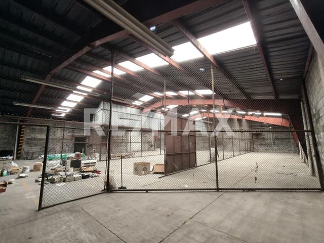 BODEGA EN RENTA CALZ. SAN ESTEBAN, NAUCALPAN