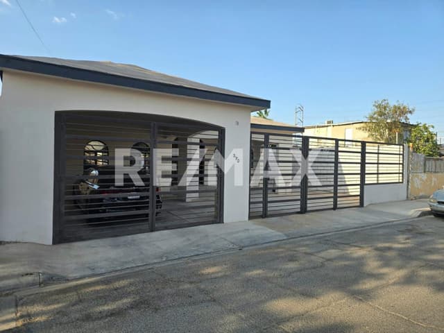 Se vende Casa de 1 planta en Colonia Alamitos (Estatutos Jurìdicos)