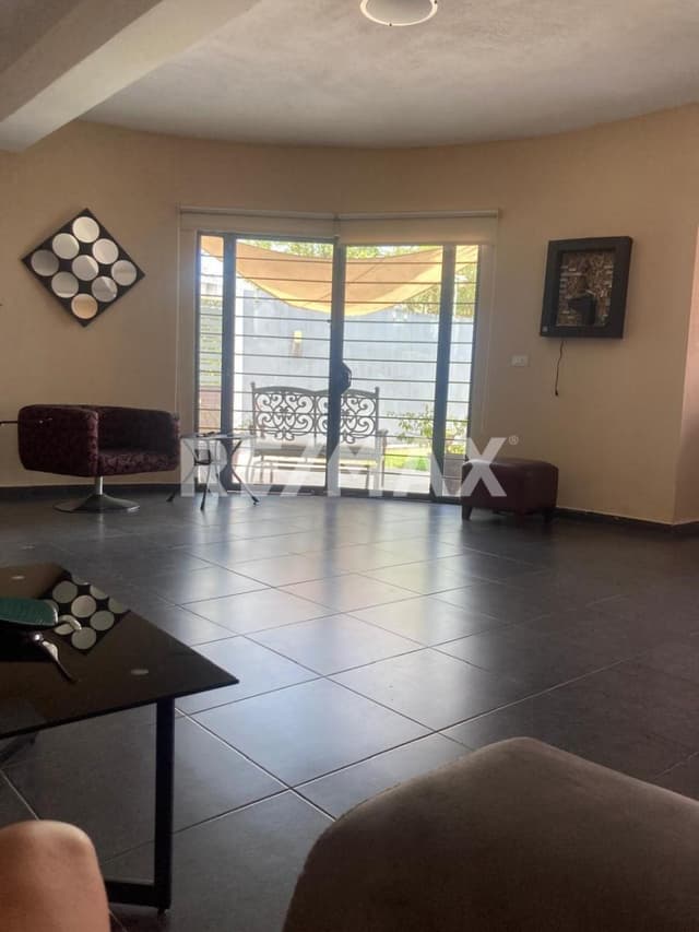 CASA EN VENTA Y/O RENTA UBICADA EN VILLA PARILLA