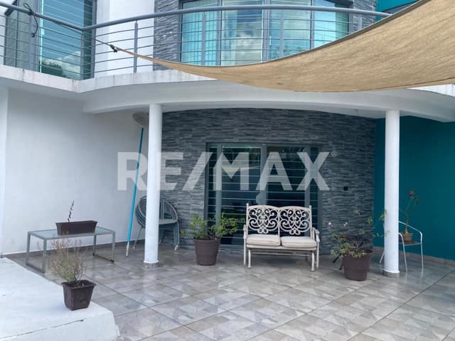 CASA EN VENTA Y/O RENTA UBICADA EN VILLA PARILLA