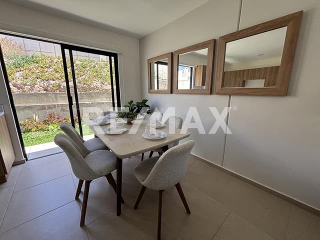 CASA EN VENTA EN VIZCAINO RESIDENCIAL, ROSARITO B.C.