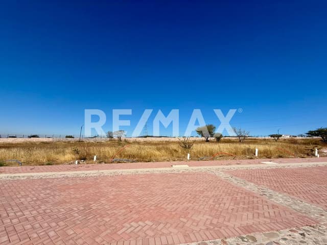 TERRENO EN VENTA DE 119.5MTS EN CIUDAD MADERAS CORREGIDORA QUERETARO