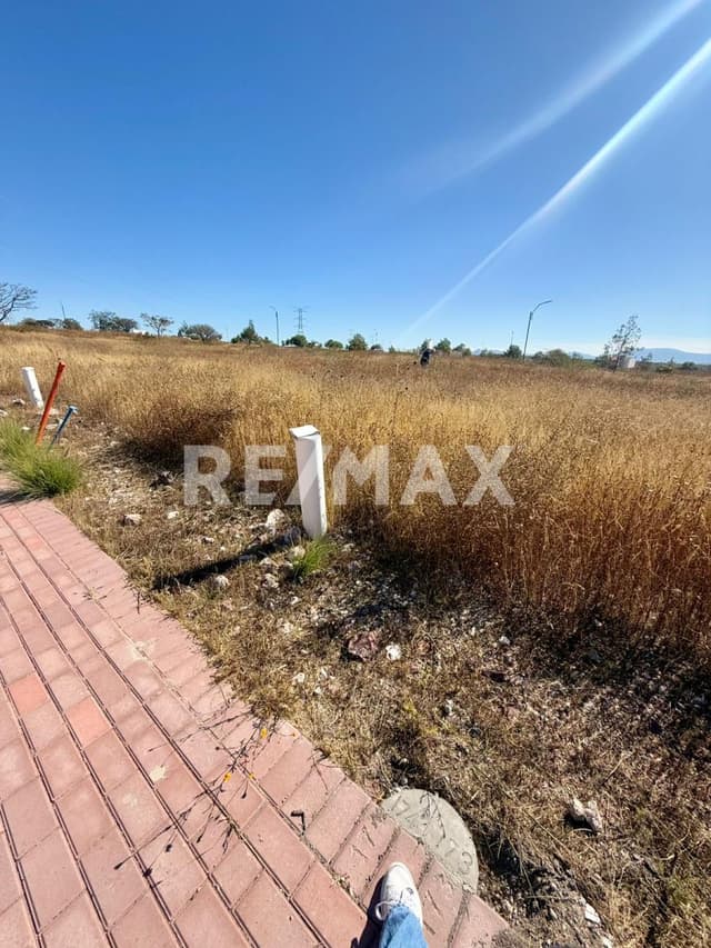 TERRENO EN VENTA DE 119.5MTS EN CIUDAD MADERAS CORREGIDORA QUERETARO