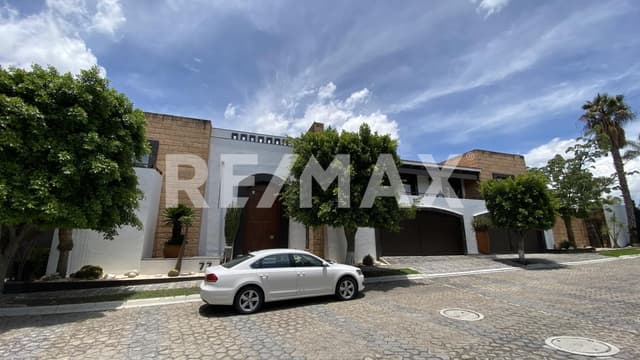 CASA EN VENTA EN LA ISLA LOMAS DE ANGELÓPOLIS