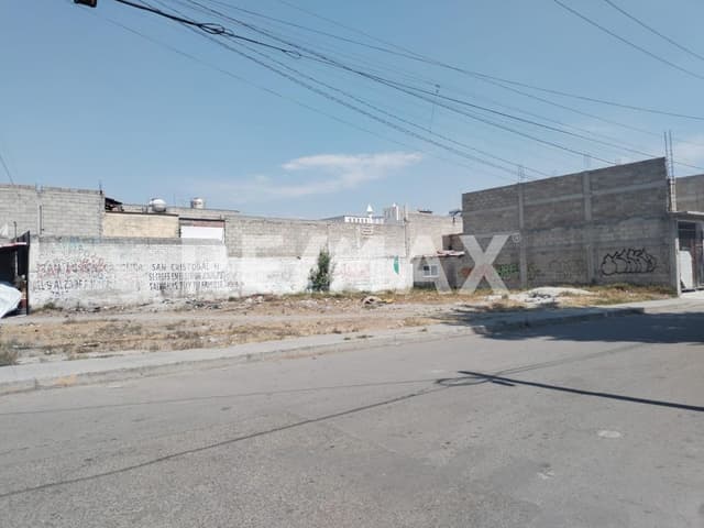 VENTA DE TERRENO EN SAN CRISTOBAL HUICHOCHITLAN, TOLUCA, MEXICO.