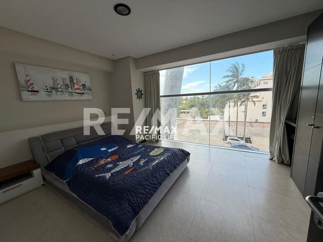 CONDOMINIO EN RENTA FRENTE AL MAR