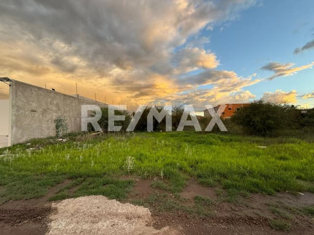 Terreno en venta por carretera al Mezquital