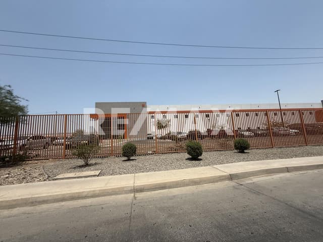 NAVE INDUSTRIAL DE 16,166.26 M2 EN RENTA EN MEXICALI, B.C.