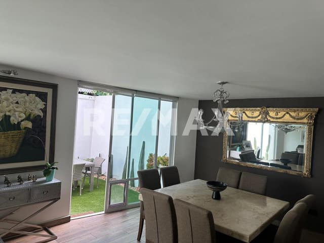 CASA AMUEBLADA EN RENTA EN JARDINES DE LA HACIENDA