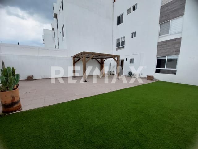 DEPARTAMENTO RENTA ZAKIA SEMI-AMUEBLADO