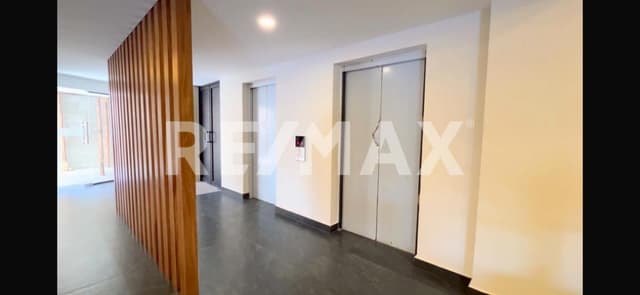 TORRE CINCO CONDOS & PLAZA