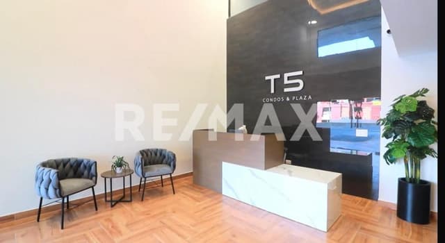 TORRE CINCO CONDOS & PLAZA