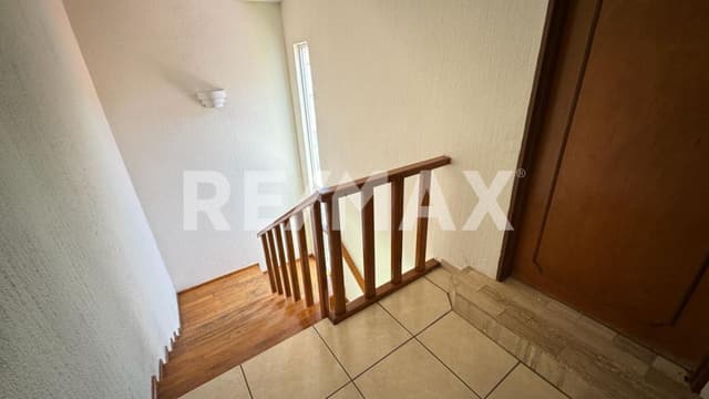 Venta de casa, excelente ubicación, Col. Lomas de Cortés, Cuernavaca, Morelos...Clave 5784